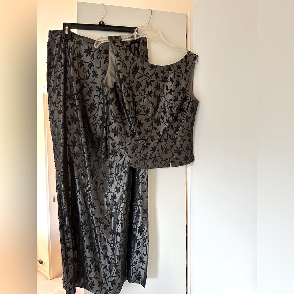3-Piece JS Collections Evening Outfit (Jacket, Skirt, and Top) Size 12.